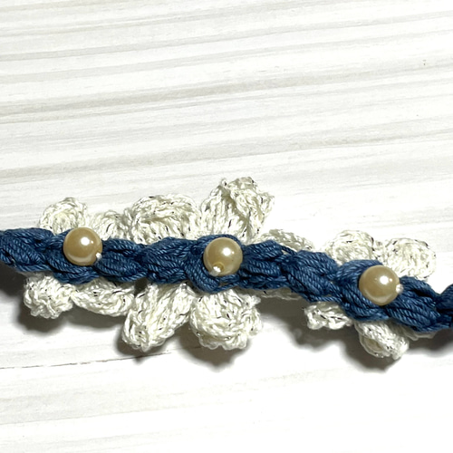 ビーズ刺繍の花付きかぎ針編みのショルダーストラップ ネック