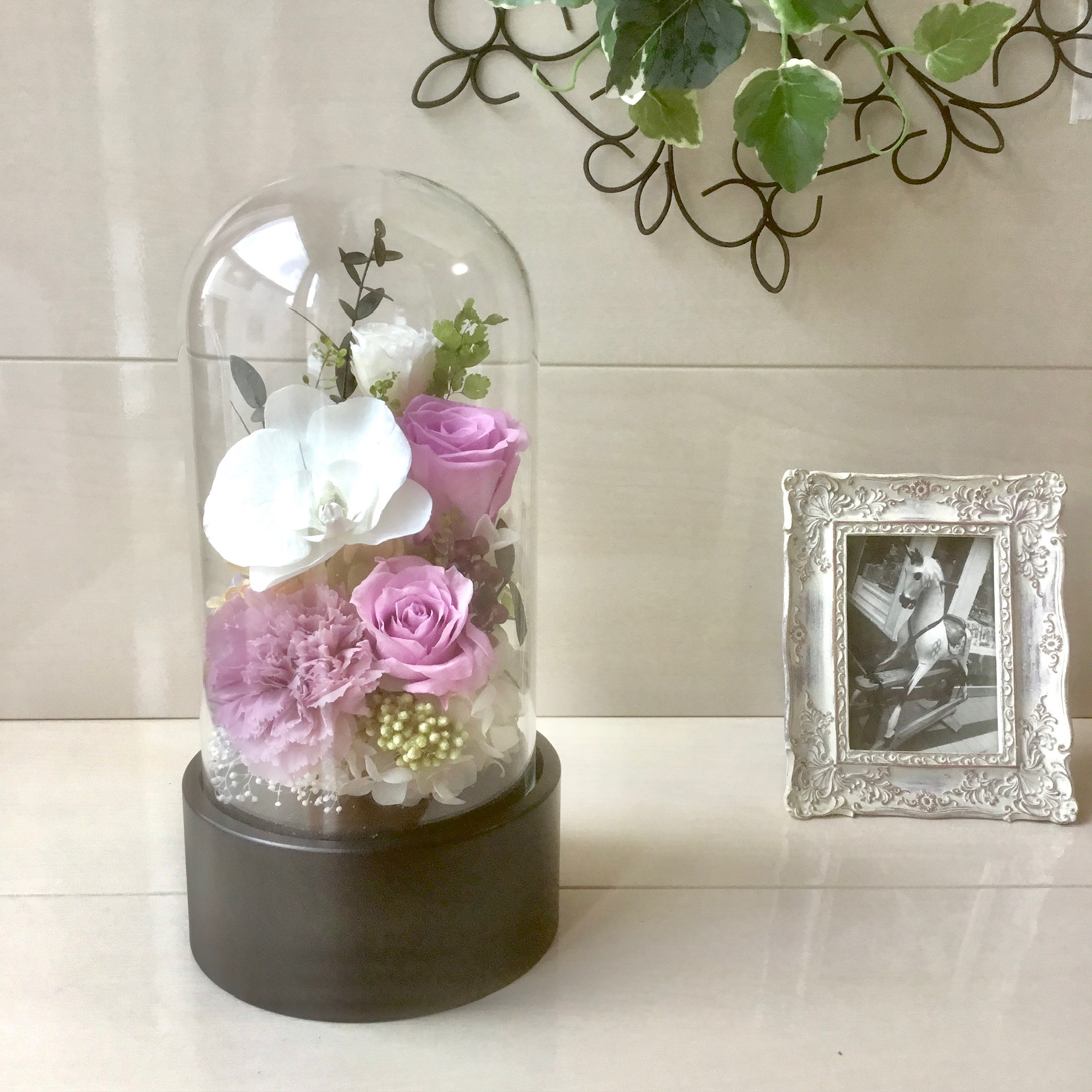 Éphémère（エフェメール）ライラック – 儚い一瞬を閉じ込めて　ガラスドームアレンジ