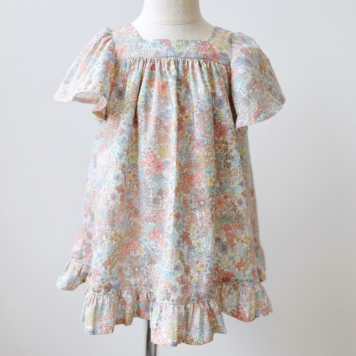 クリスマス　ギフト　プレゼント　リバティ　リバティワンピース　リバティ子供服　リバティキッズ服　リバティこども服