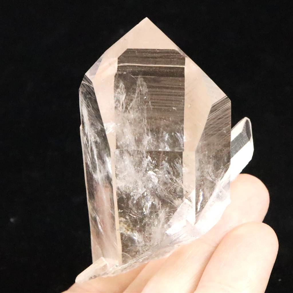 米国アーカンソー州産水晶 原石 ダウ ユニコーン 貫入 レコードキーパー セルフヒールド 108.4g #77792