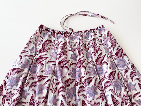 Cotton Batik 素材ロングスカート　* 銅板型押しタイプのロウケツ染め生地 *　 5枚目の画像