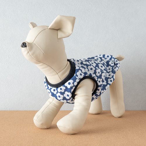 中型犬〜ダックスまで】フラワー柄タンクトップ｜涼しげネイビーベース