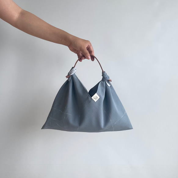 【1点もの】あずま袋 裏地付き ハンドバッグサイズ 正絹 絽 灰紺 & 木綿 ダスティブルー  AZH620 1枚目の画像