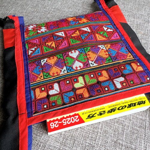 アカ族 手縫い刺繍 ショルダーバック ショルダーバッグ あり