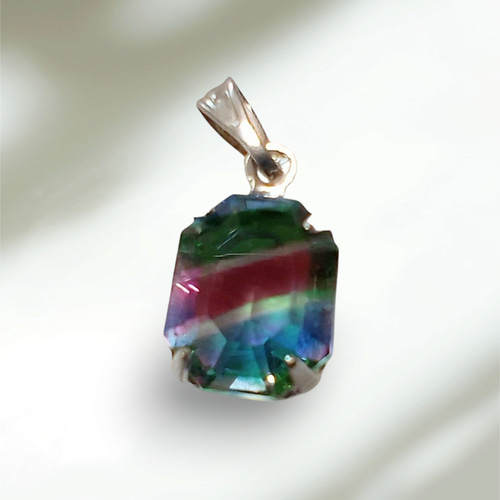 アンティーク　アイリスガラス　オクタゴン　ペンダント　アールデコ アンティーク アイリスガラス オクタゴン ペンダント アールデコ