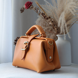 【特價促銷 - 略有瑕疵】超人氣！橫扣包 - 享38%折扣！ 第3張的照片