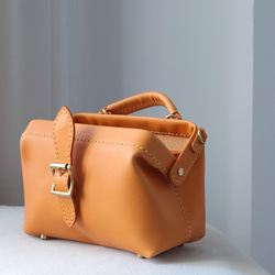 【特價促銷 - 略有瑕疵】超人氣！橫扣包 - 享38%折扣！ 第12張的照片