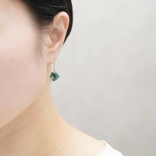 14kgfピアス】インディゴライトトルマリン 自然の深みを感じる