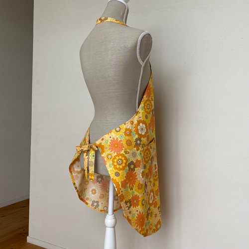 レトロポップな柄エプロン/レトロ/昭和レトロ/カラフル/ポップ/花柄