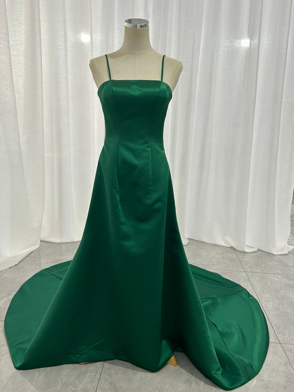 カラードレス グリーン キャミソール 背中見せ 光沢サテン ファスナー  
