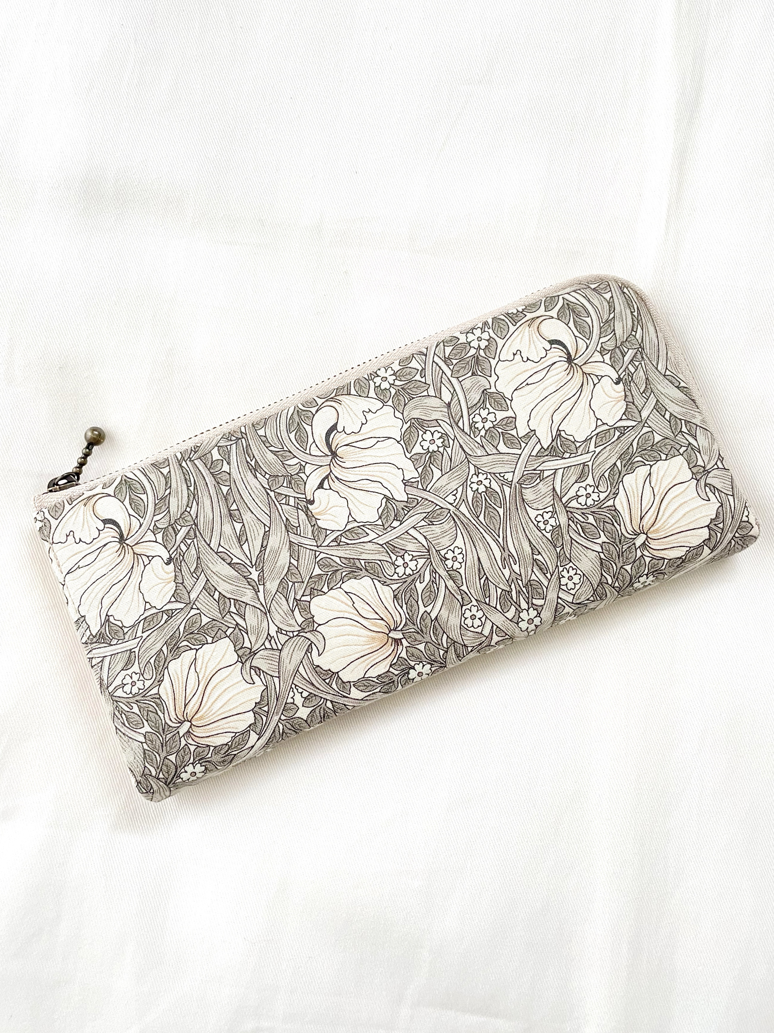 L字ファスナー長財布　ウィリアムモリス ピンパネル  薄い 軽量 花柄　蛇腹付き　布財布　財布　布　長財布　軽い