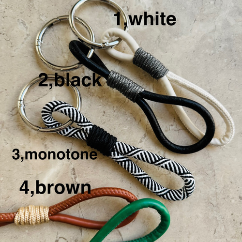 パラコードで作る！選べるチャーム♡ハンドストラップ カラーが選べる