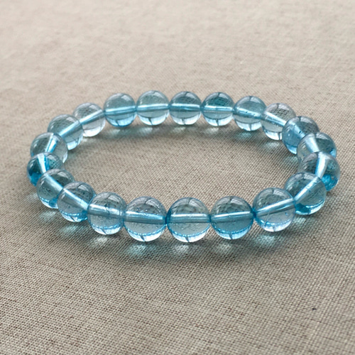 夏」ブルートパーズブレスレット 天然石 11月誕生石友情、繁栄、知性