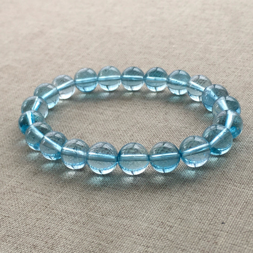 夏」ブルートパーズブレスレット 天然石 11月誕生石友情、繁栄、知性