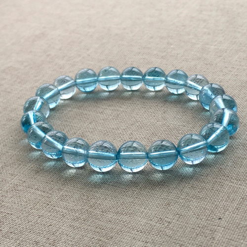 夏」ブルートパーズブレスレット 天然石 11月誕生石友情、繁栄、知性