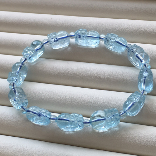 夏」ブルートパーズブレスレット 天然石 11月誕生石友情、繁栄、知性