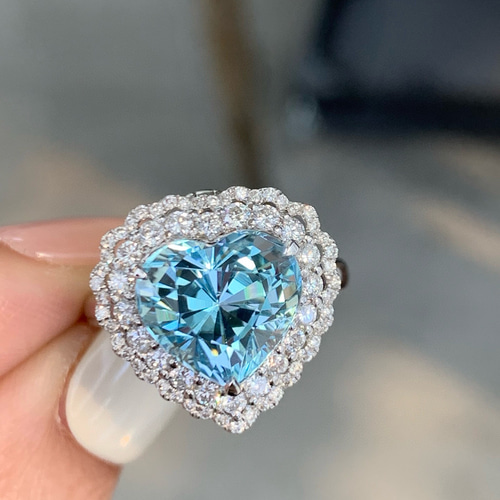 ⭐︎【高級】天然 アクアマリン ペンダントトップ k18 6g ⭐︎【高級】天然 アクアマリン ペンダントトップ k18 4.9g