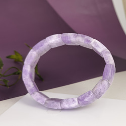 《癒しのラベンダー》天然アメジスト バングル風パワーブレスレット　数限定 3枚目の画像