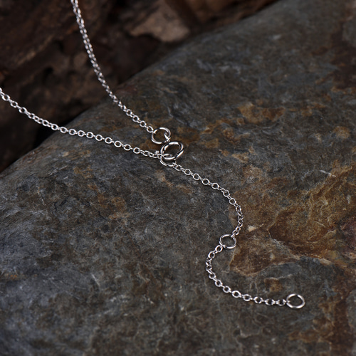 ブラックミニマリストネックレス ミニマリスト 6月誕生石 アレキサンドライト ネックレス 925