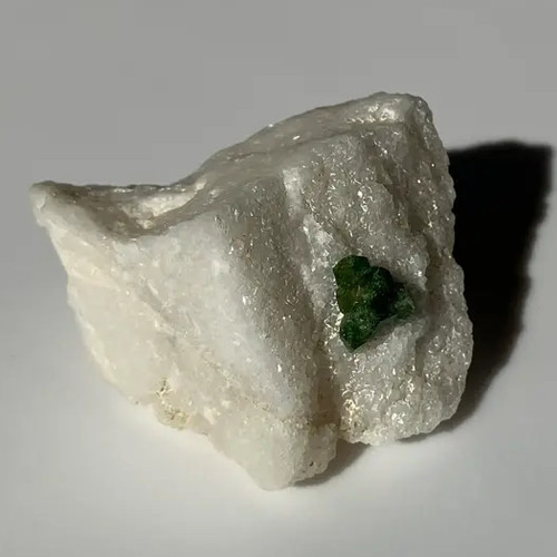 クロムドラバイト グリーントルマリン 母岩付き原石 ① 巴基斯坦 绿色