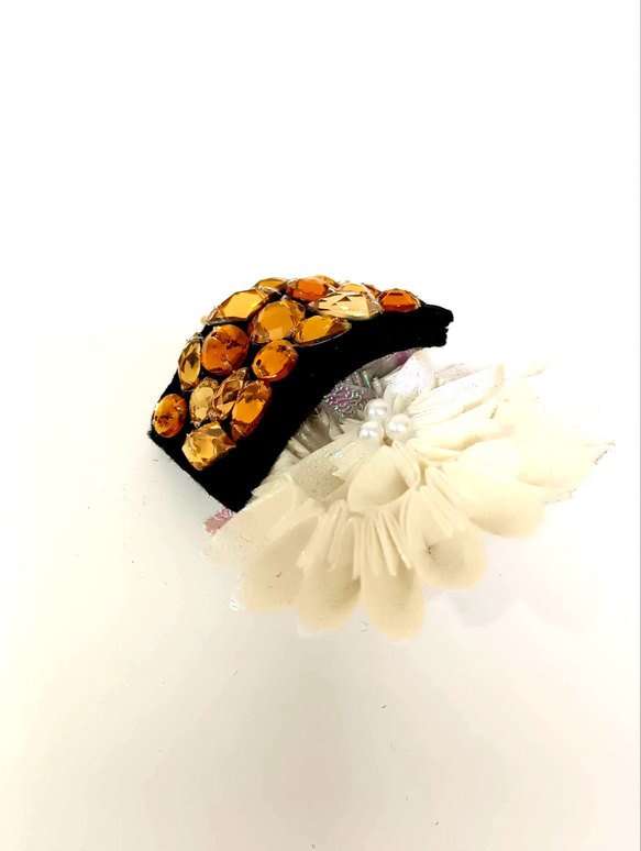 黄金色ビジューのポニーフック　[21052] 2枚目の画像