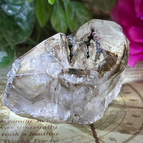 天使のギフト✨ 虹入り スモーキー エレスチャル クォーツ 骸骨