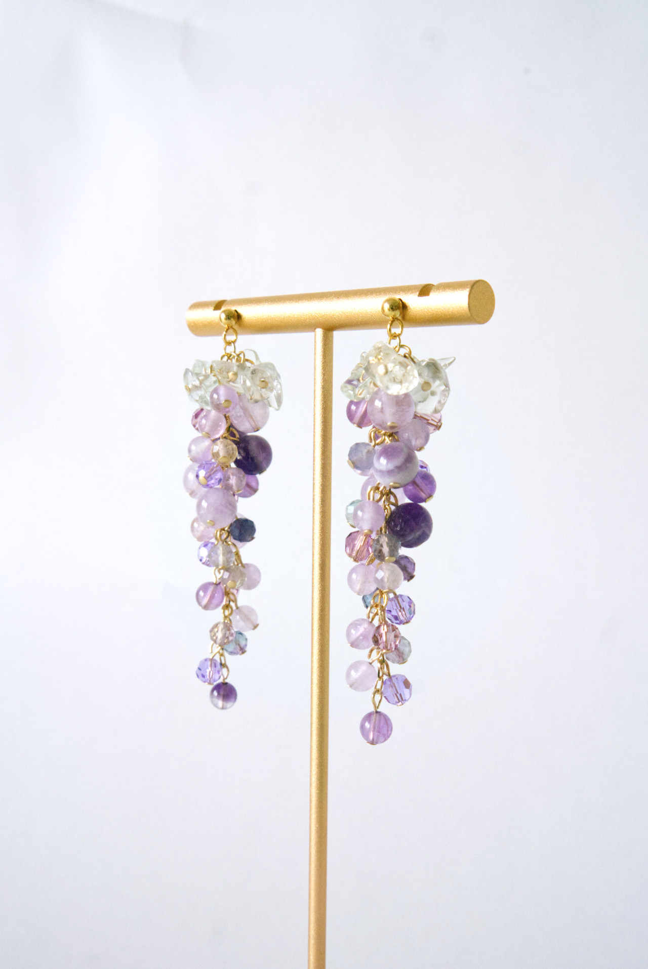 在庫限り終売【鬼除けの藤の花】5種の天然石ピアス｜アメジスト・フローライト｜14kgf・イヤリング変更可｜和装にも◎