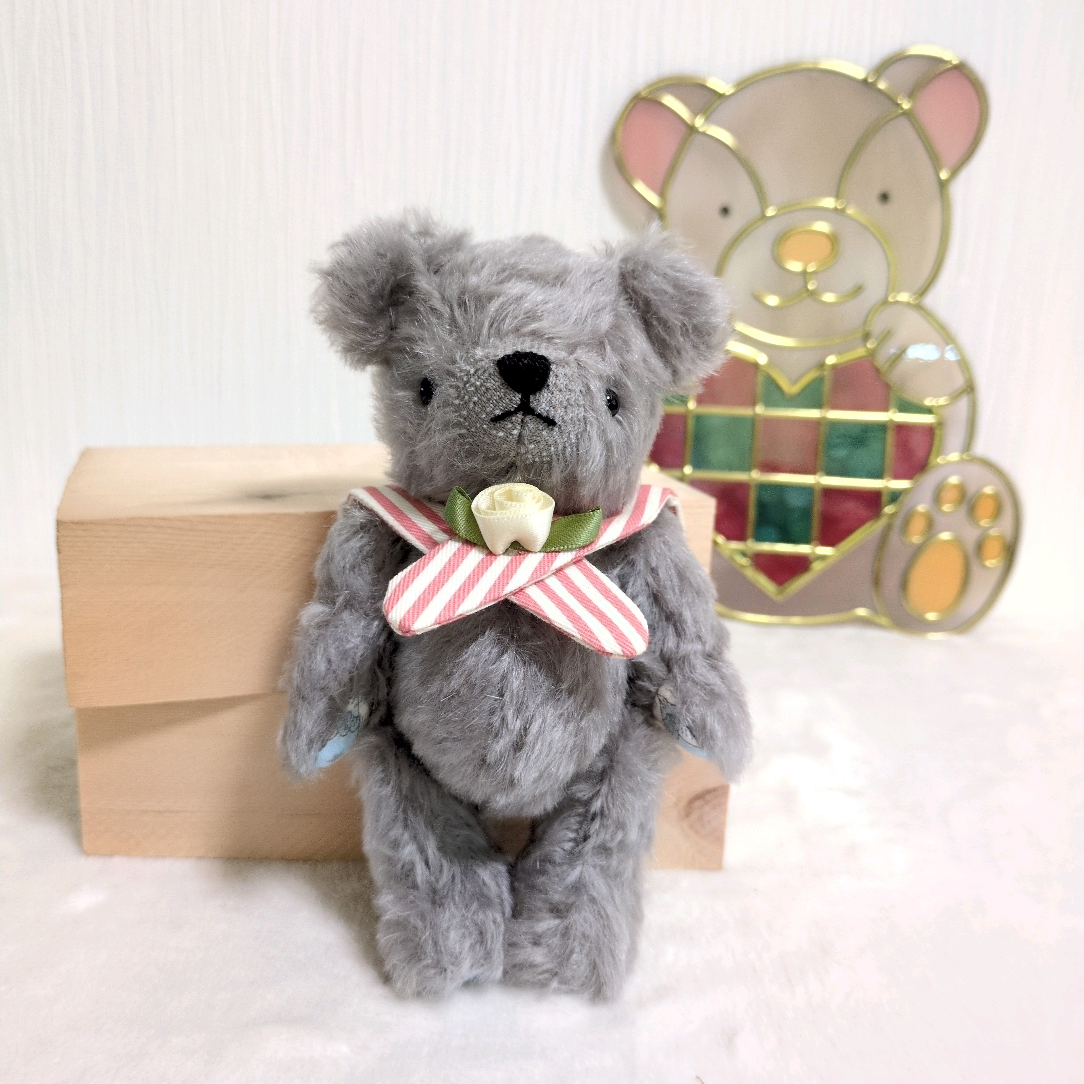 くまのぬいぐるみ テディベア つけ襟が可愛いシンプルグレーの