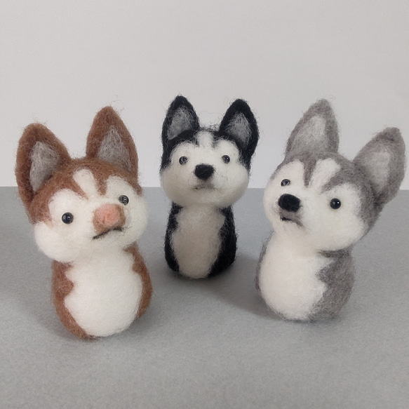 指人形　ハスキー犬のおとな 1枚目の画像