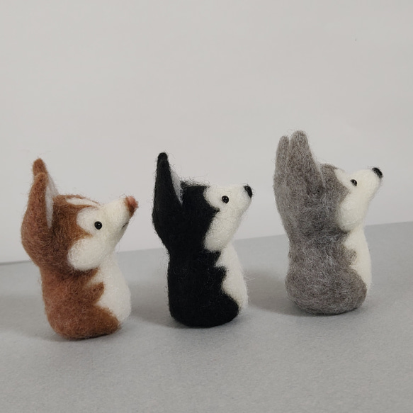 指人形　ハスキー犬のおとな 4枚目の画像