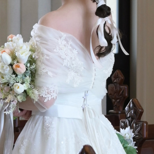 実例写真！取り外しオフショルダー アイボリー 七分袖丈 上品花レース  