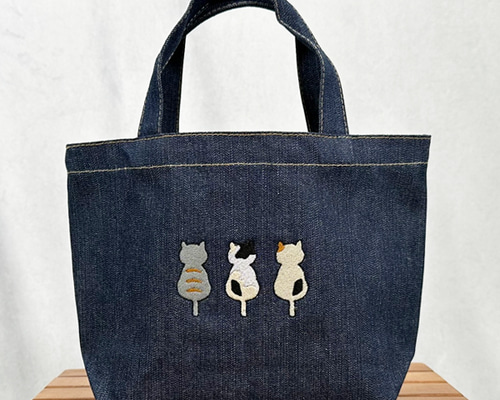 送料無料】3匹の猫背中の刺繍デニムミニトートバッグ レディース 通園