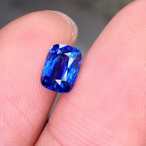 New 1.05ct天然コーンフラワーブルーサファイアルース スリランカ 鑑定