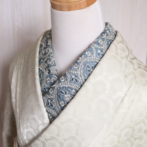 インド/インド刺繍布】 インド刺繍がたっぷり入った半衿＊ブルーグレー