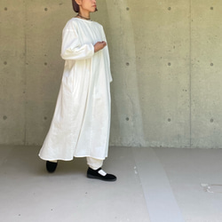 【新作】綿麻の割烹着 – ロング丈　エプロンワンピース　3色　ホワイト　キナリ　ブラック 6枚目の画像