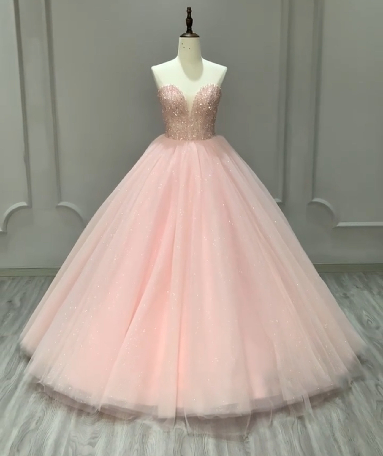 ピンクソフィア　カラー変更可能　Princess ボリューム　ストーン　目立つグッリター　成人式卒業式演奏会コンテスト