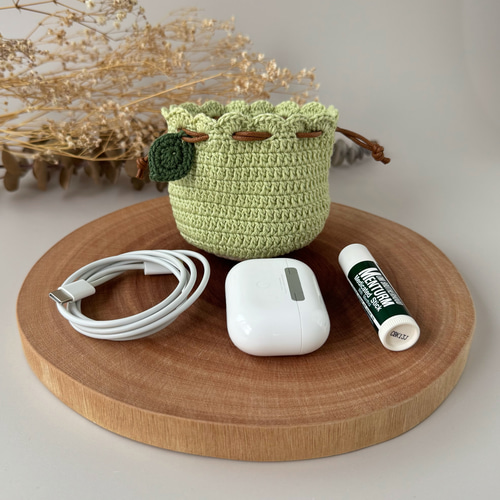 ころんと飾れる青りんごの巾着袋（小さいサイズ） 巾着ポーチ