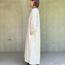 【新作】綿麻の割烹着 – ロング丈　エプロンワンピース　3色　ホワイト　キナリ　ブラック 7枚目の画像