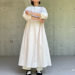 【新作】綿麻の割烹着 – ロング丈　エプロンワンピース　3色　ホワイト　キナリ　ブラック 5枚目の画像