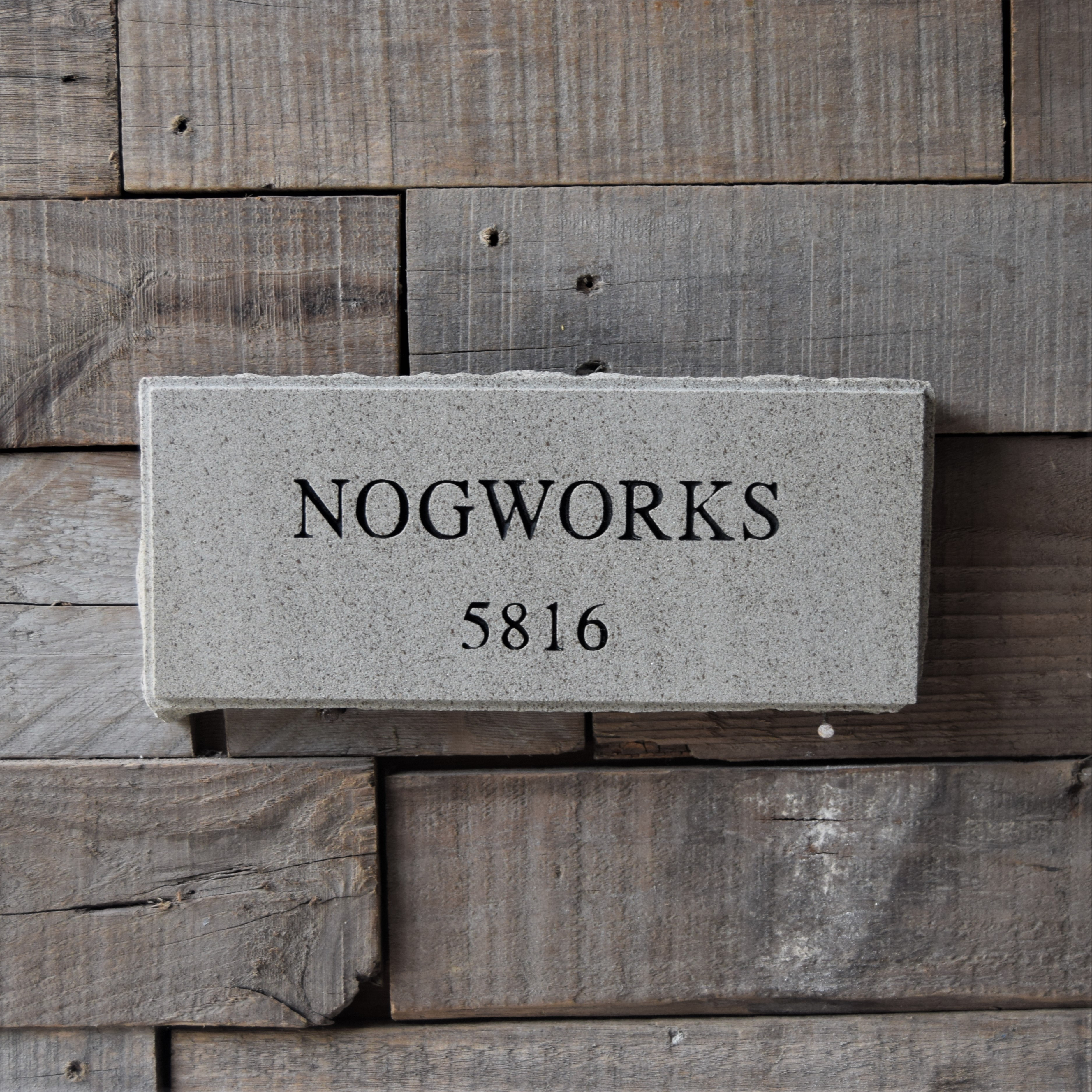 サンドストーン2（しゃくり面割肌仕上げ）【200㎜×80 ㎜】