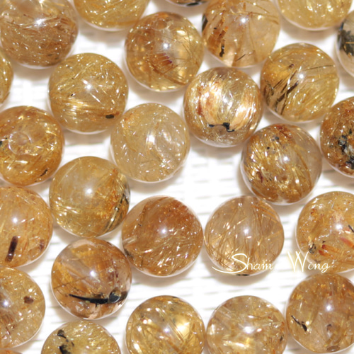 高品質ヘマタイト入りゴールドルチルクォーツ ラウンド約6.4mm前後☆4