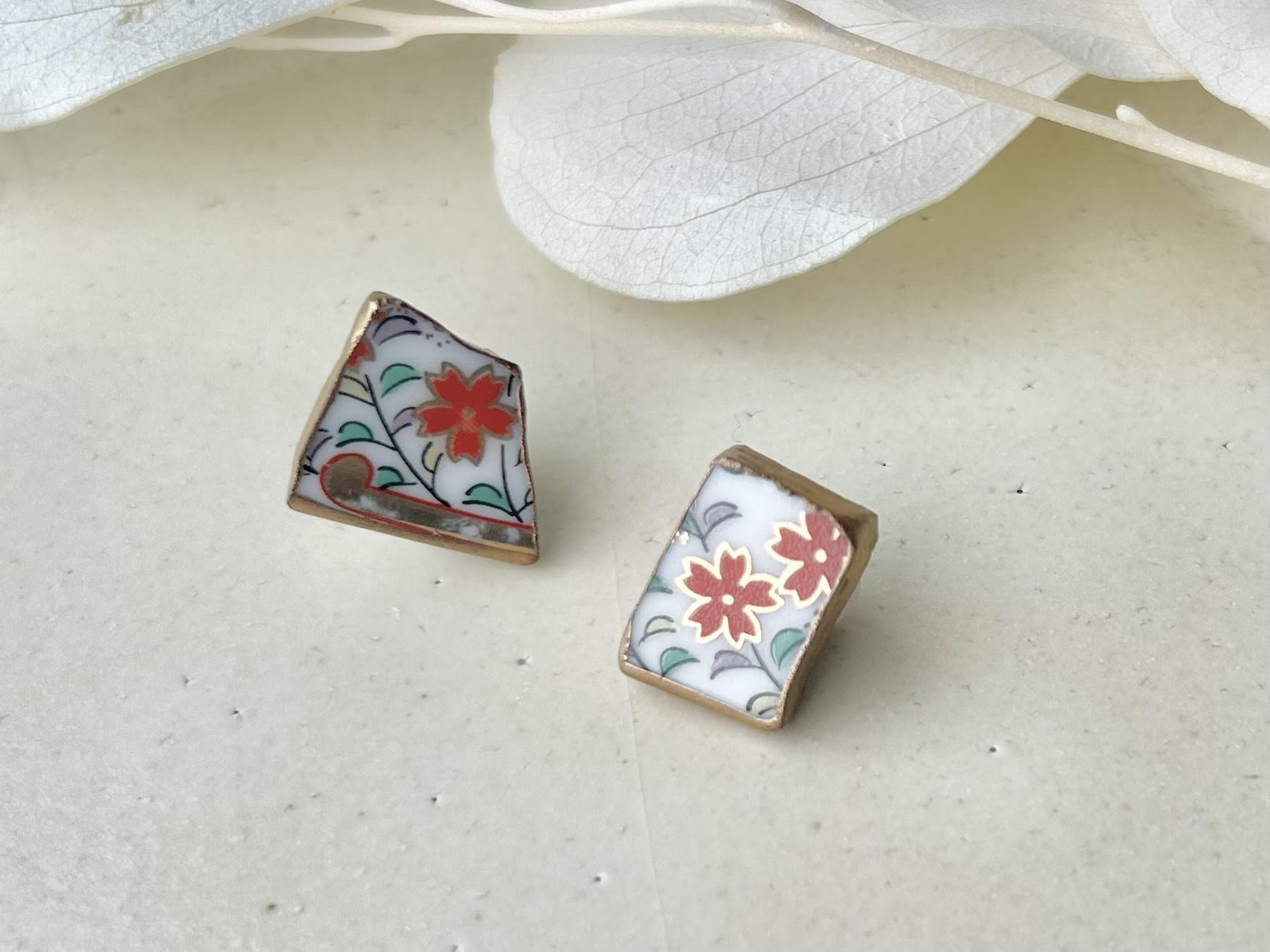 NO.177 レジン パーツ 花柄 和風 蝶々 NO.177 レジン パーツ 花柄 和風 蝶々 楽天市場】レジン枠 空枠