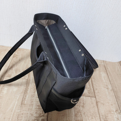 コーデュラナイロン×本革トートバッグL｜軽量＆撥水・13インチPC対応〈自立・多ポケット仕様〉ブラック 4枚目の画像