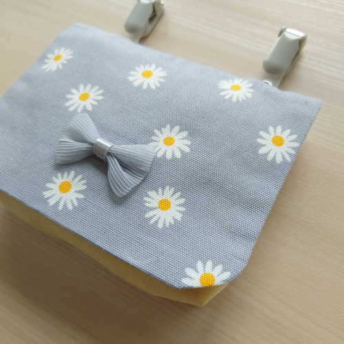 移動ポケット 女の子用 リボン付きデイジー柄（生成・グレー）入園入学