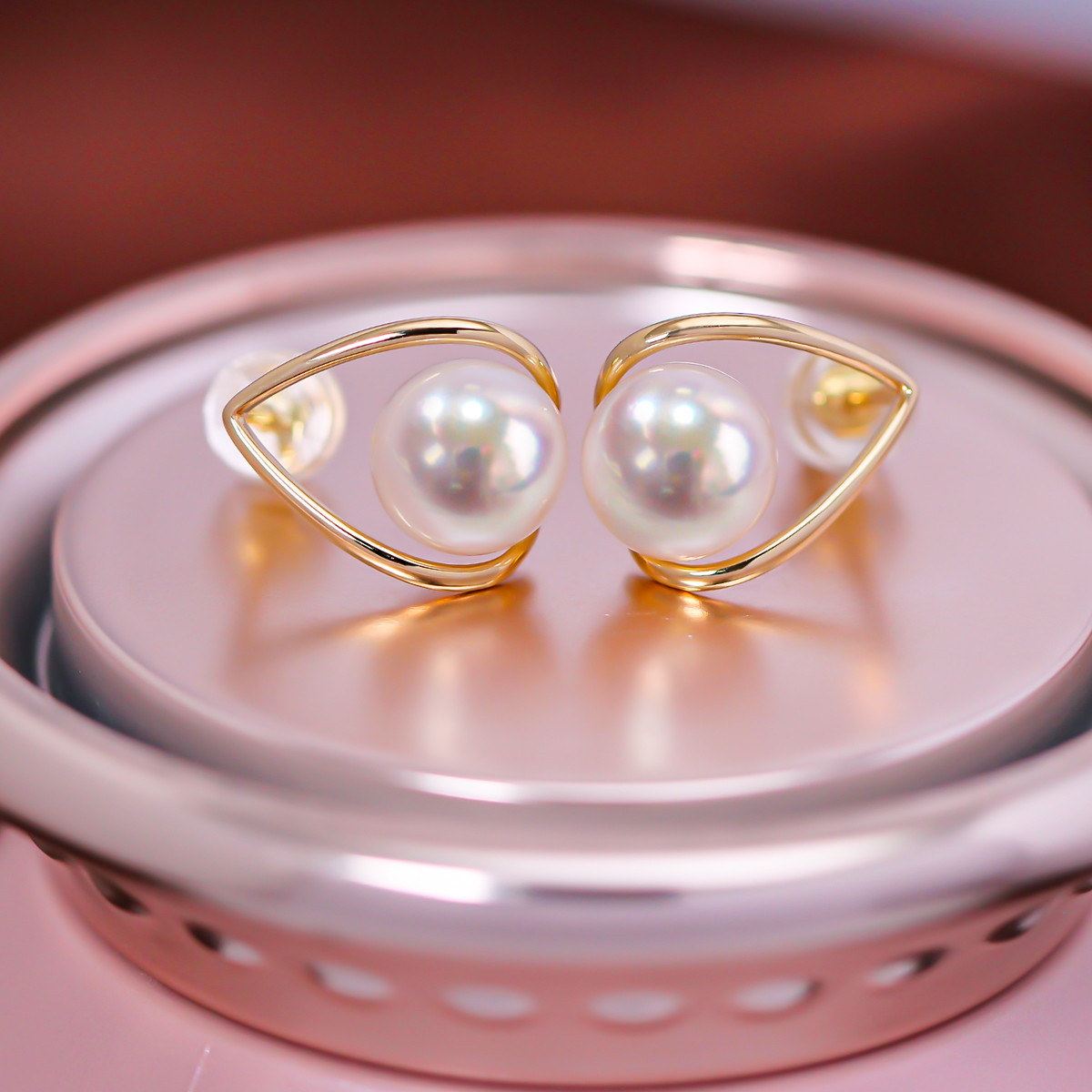 【La Corser】日本製 7-10mm アコヤ真珠 天然海水真珠 イヤリング 雫型 18Kゴールド エレガント 女神スタイル