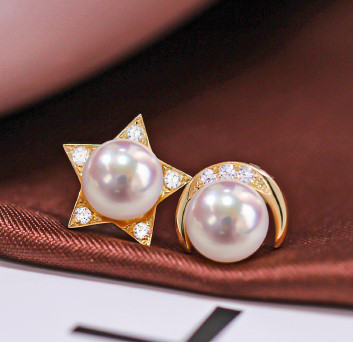 【La Corser】星と月のデザイン 日本製 6.5-9mm アコヤ天然海水真珠ピアス 18Kゴールド ダイヤモンドピアス ヘ
