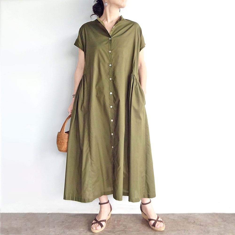 スタンドカラーサイドギャザーワンピース（カーキ）