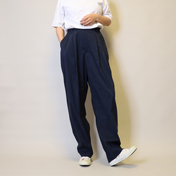再販新作❤︎軽量/紫外線対策/撥水/総ゴム仕立てファスナーつきワイドタックイージーパンツ（ネイビー）25025NVF 3枚目の画像