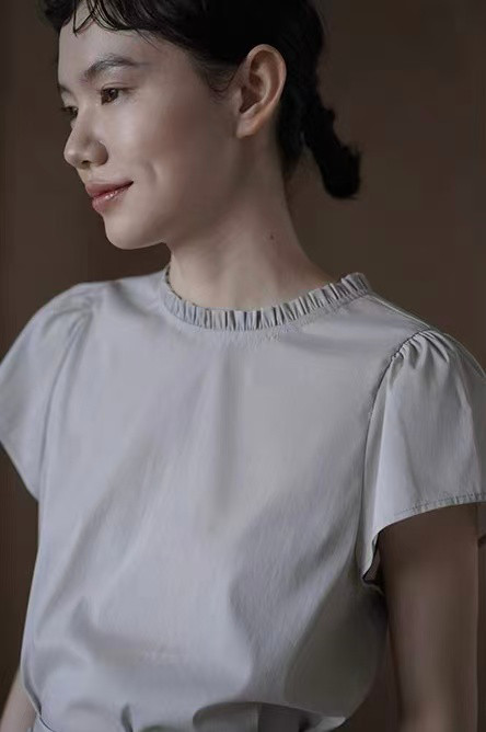 フリル襟　半袖ブラウス　トップス＋スカート　２点セット