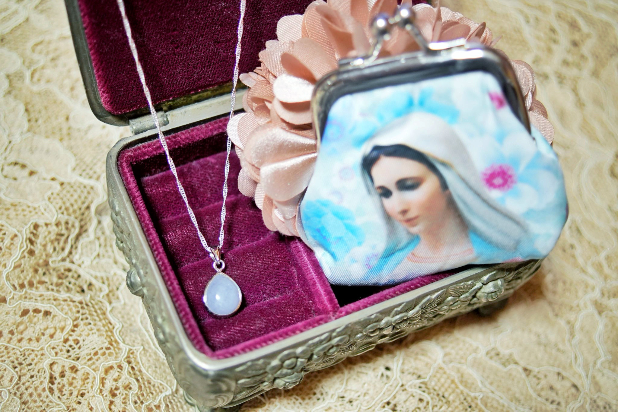 1点もの★紫陽花色のハックマナイトのsilver925ネックレスとマリア様のミニがま口のセット